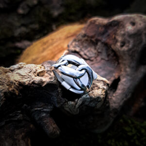 Velora Ring